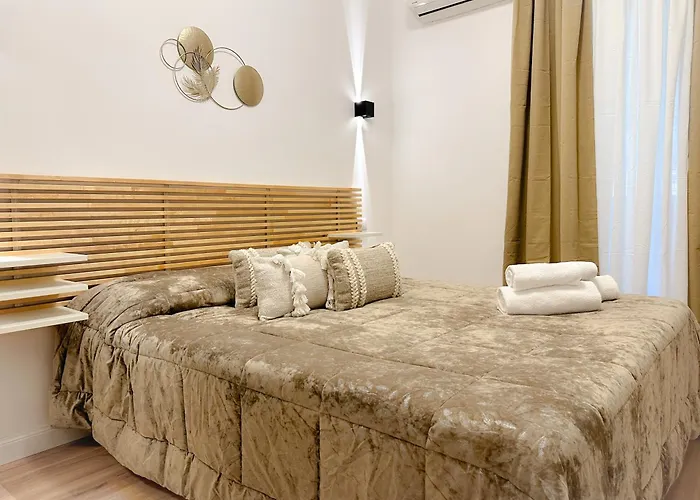 Colosseum Luxury בית הארחה 4*