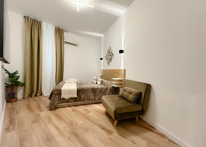Colosseum Luxury בית הארחה